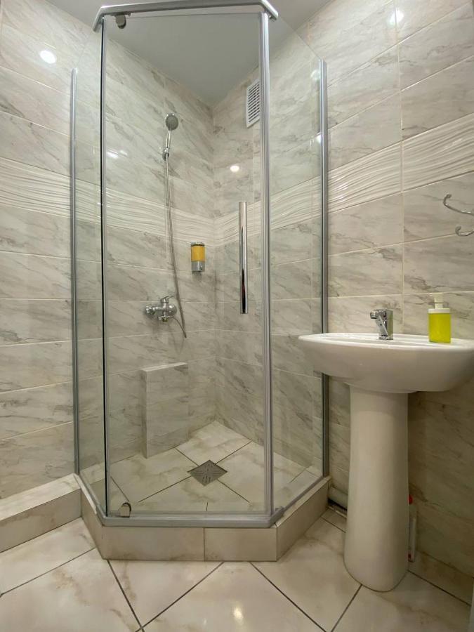 Seafront apartment Pavlodar Buitenkant foto